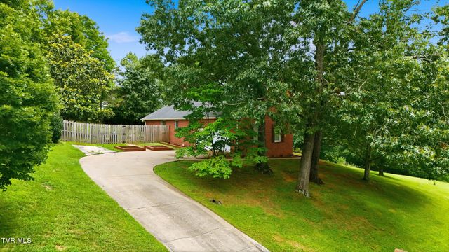 1021 Timberidge Trail, Kingsport, TN 37660
