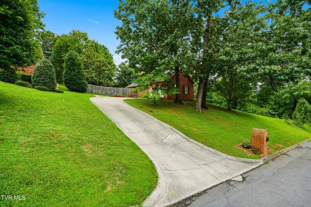 1021 Timberidge Trail, Kingsport, TN 37660