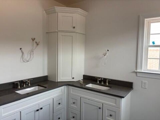1019 Wilton Park DR, Roanoke, VA 24014