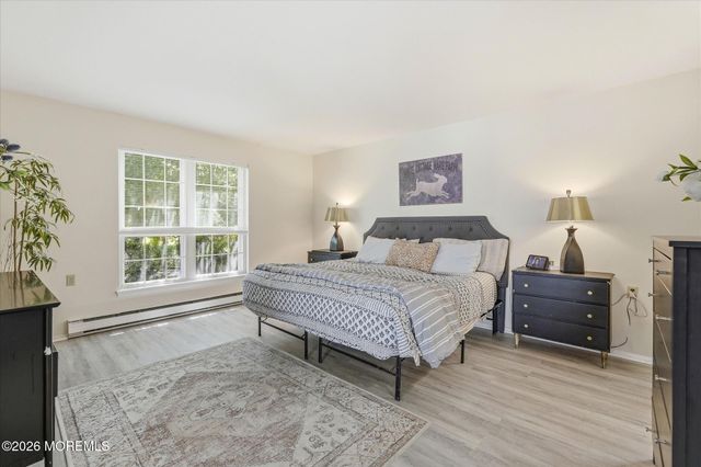 575A Sheffield Drive, Manchester, NJ 08759