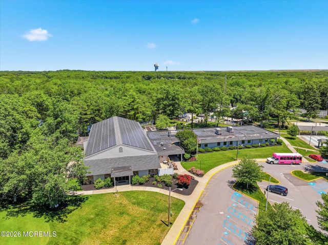 575A Sheffield Drive, Manchester, NJ 08759