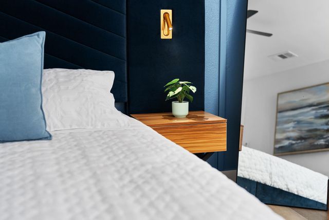 1315 Southport DR A, Austin, TX 78704