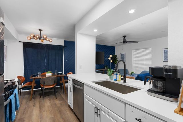 1315 Southport DR A, Austin, TX 78704