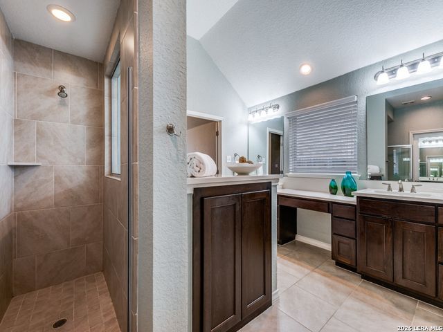 9750 Monken, Boerne, TX 78006