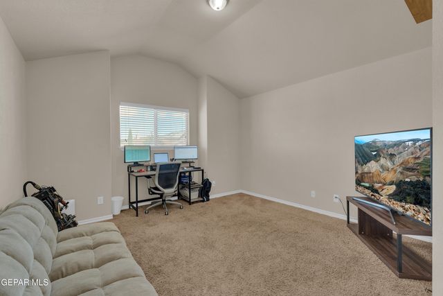 6924 CACTUS THRUSH Drive, El Paso, TX 79911