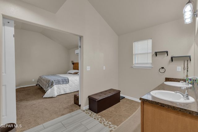 6924 CACTUS THRUSH Drive, El Paso, TX 79911