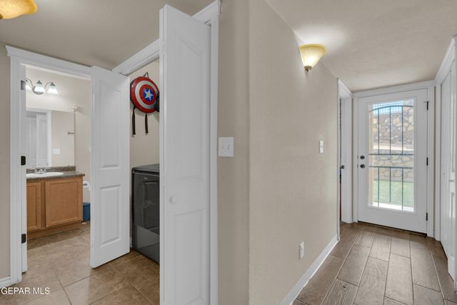 6924 CACTUS THRUSH Drive, El Paso, TX 79911