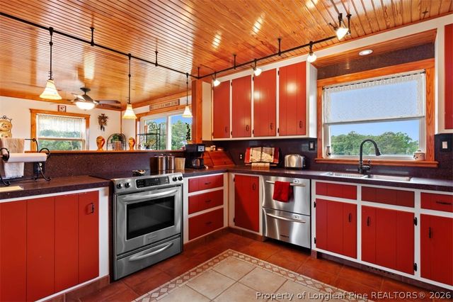 578 Atkins Road, Cameron, NC 28326