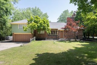 515 North Forest Road, Amherst, NY 14221