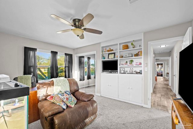 3601 Swan Ln, Pensacola, FL 32504