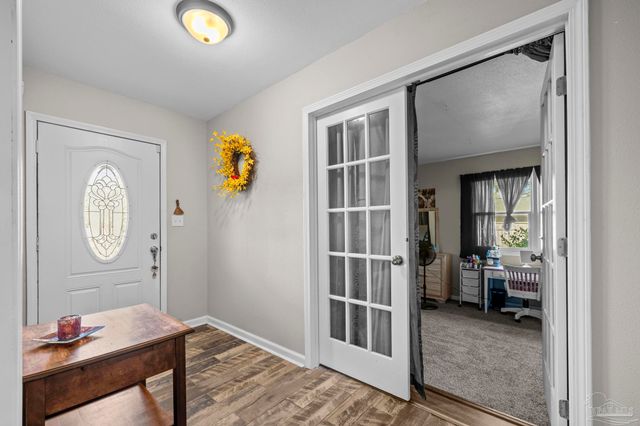 3601 Swan Ln, Pensacola, FL 32504