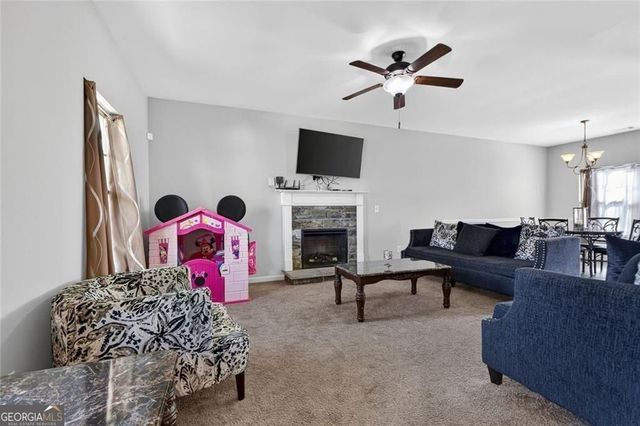 131 Bramble Way, Griffin, GA 30224