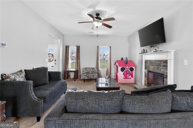 131 Bramble Way, Griffin, GA 30224