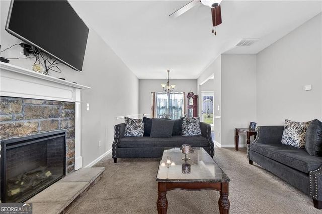 131 Bramble Way, Griffin, GA 30224