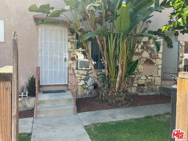 4505 Murietta Avenue 2, Sherman Oaks, CA 91423