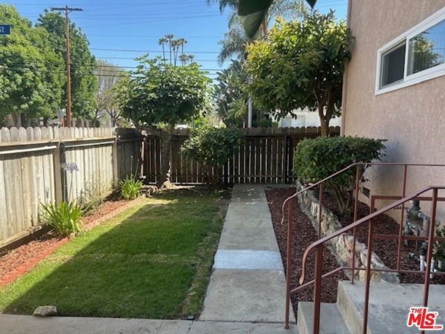 4505 Murietta Avenue 2, Sherman Oaks, CA 91423