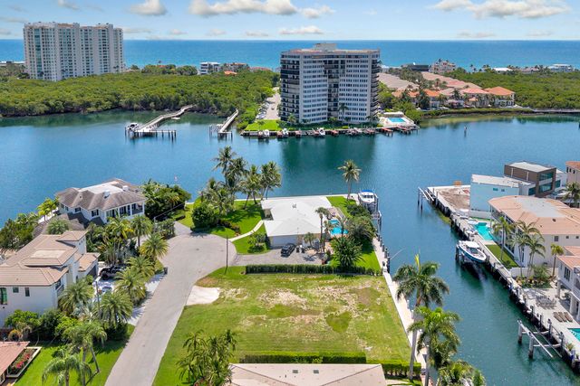876 Forsyth Street, Boca Raton, FL 33487