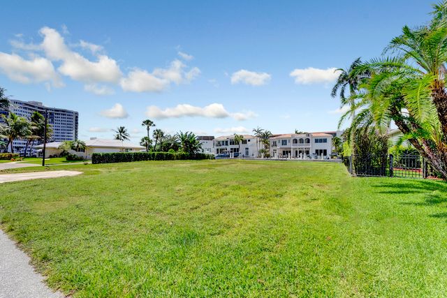 876 Forsyth Street, Boca Raton, FL 33487