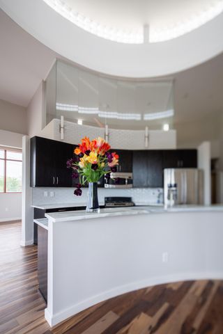 1300 Northwest Boulevard, 403, Columbus, OH 43212