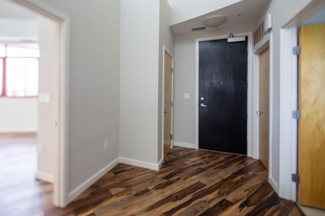 1300 Northwest Boulevard, 403, Columbus, OH 43212