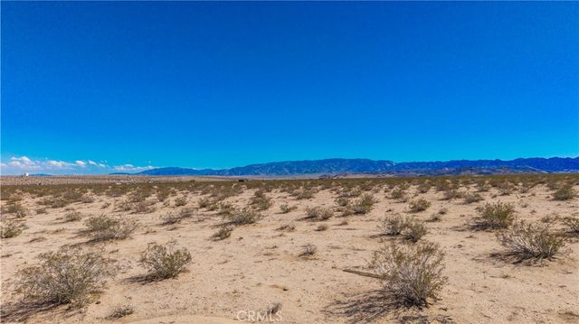 77 Copper Moon Lane, Joshua Tree, CA 92252