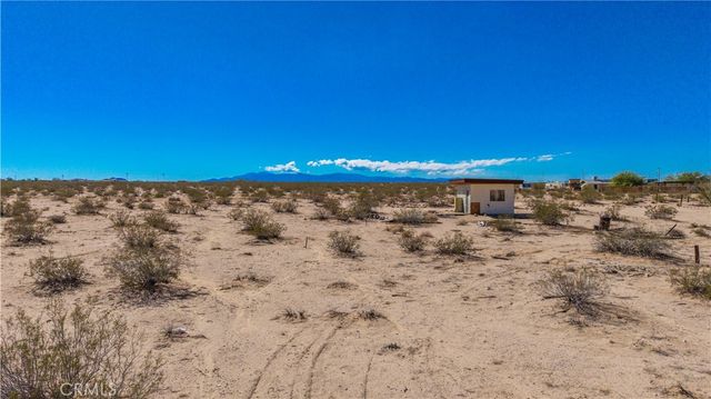 77 Copper Moon Lane, Joshua Tree, CA 92252