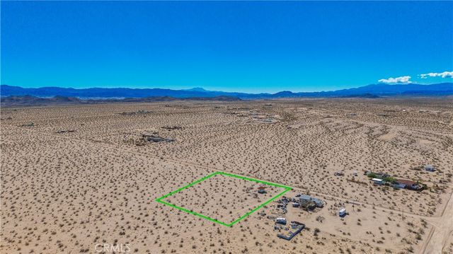 77 Copper Moon Lane, Joshua Tree, CA 92252
