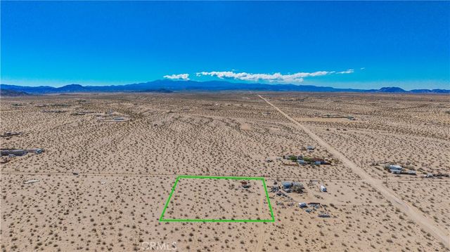 77 Copper Moon Lane, Joshua Tree, CA 92252