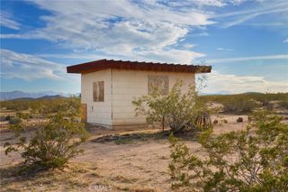77 Copper Moon Lane, Joshua Tree, CA 92252