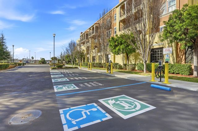 800 S Abel Street 100, Milpitas, CA 95035