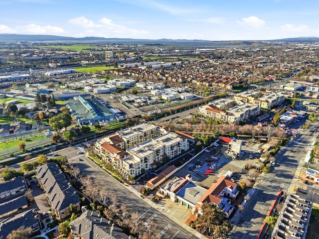 800 S Abel Street 100, Milpitas, CA 95035