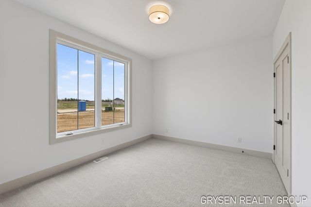 8561 Bosque Drive SE, Caledonia, MI 49316
