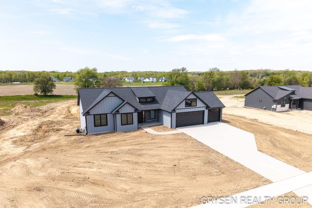 8561 Bosque Drive SE, Caledonia, MI 49316