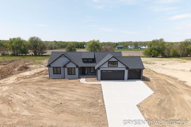 8561 Bosque Drive SE, Caledonia, MI 49316