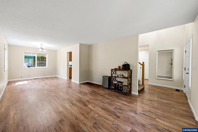 17430 111th Av, Tualatin, OR 97062