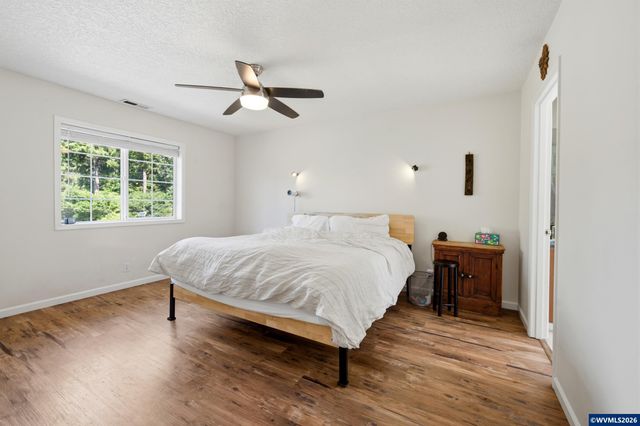 17430 111th Av, Tualatin, OR 97062
