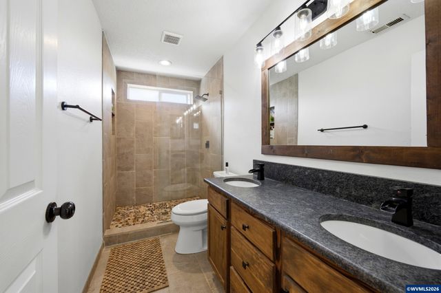 17430 111th Av, Tualatin, OR 97062