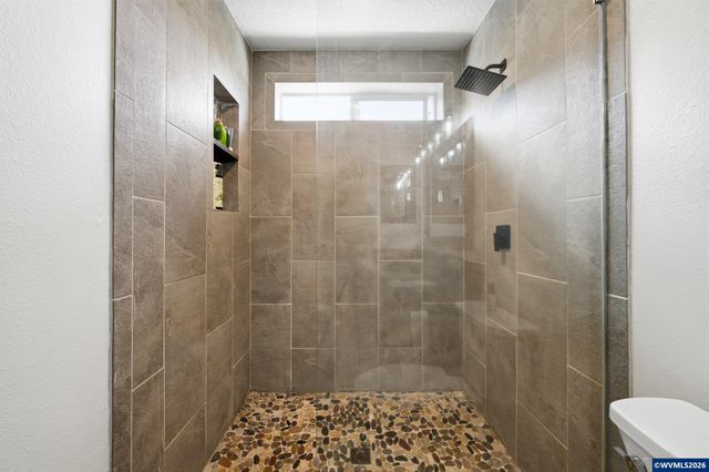 17430 111th Av, Tualatin, OR 97062