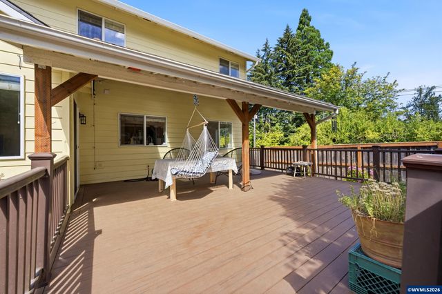 17430 111th Av, Tualatin, OR 97062