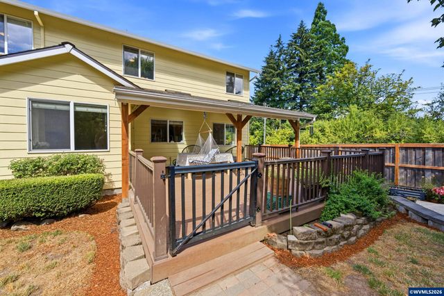 17430 111th Av, Tualatin, OR 97062