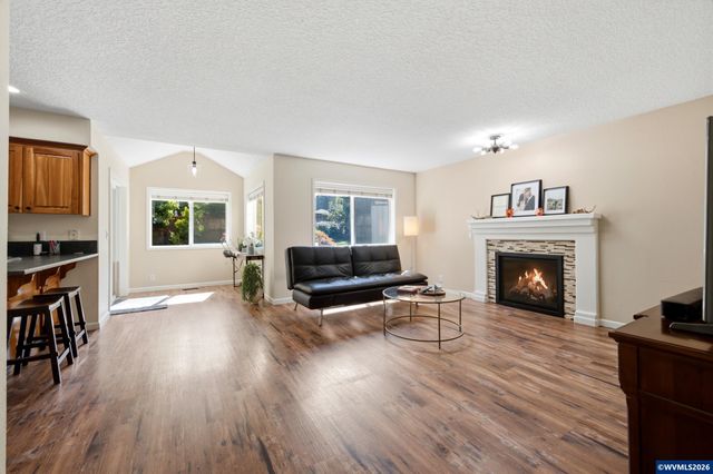 17430 111th Av, Tualatin, OR 97062