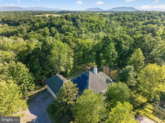 1980 DOUBLE CHURCH RD, Stephens City, VA 22655