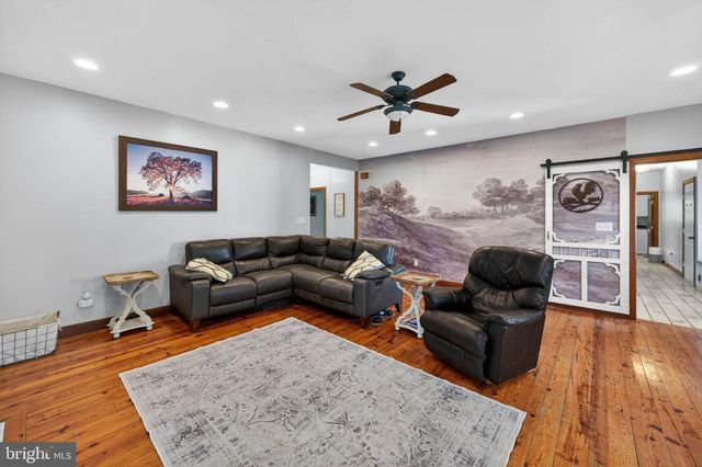1980 DOUBLE CHURCH RD, Stephens City, VA 22655