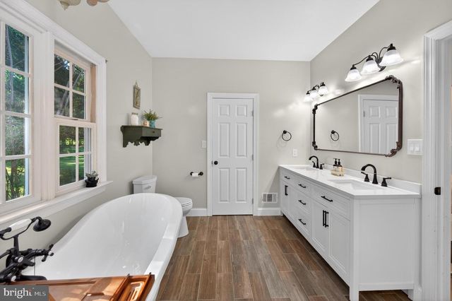 1980 DOUBLE CHURCH RD, Stephens City, VA 22655
