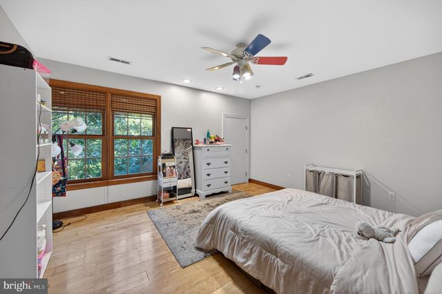 1980 DOUBLE CHURCH RD, Stephens City, VA 22655