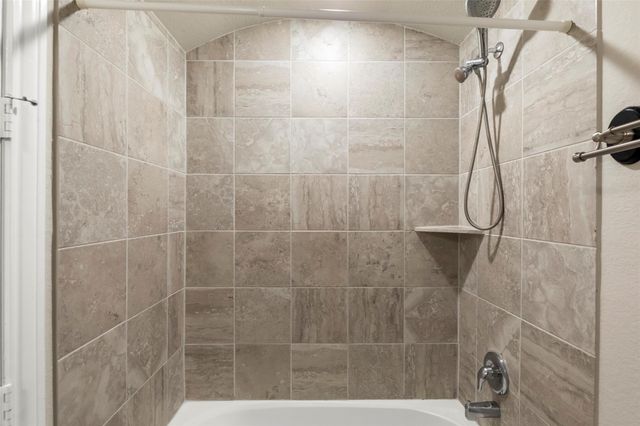 4311 Berry Bend Lane, Richmond, TX 77406
