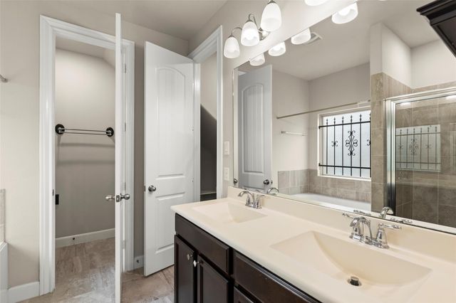 4311 Berry Bend Lane, Richmond, TX 77406