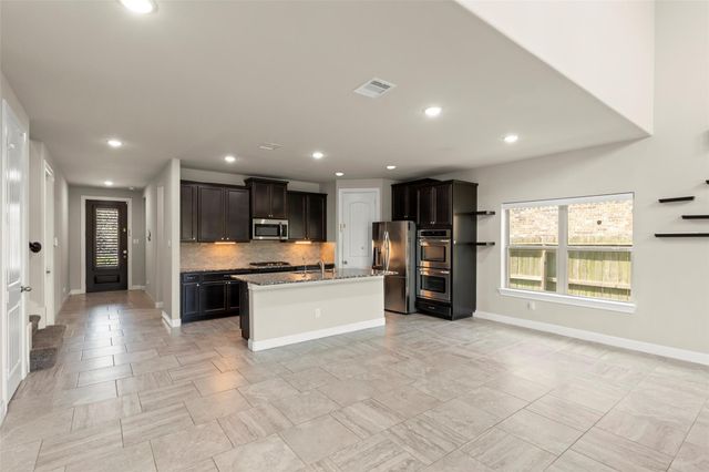 4311 Berry Bend Lane, Richmond, TX 77406
