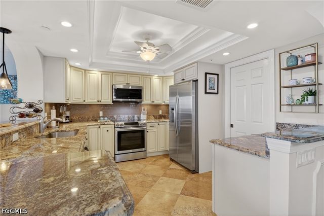 1900 Virginia AVE 802, Fort Myers, FL 33901