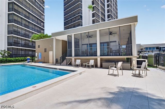 1900 Virginia AVE 802, Fort Myers, FL 33901